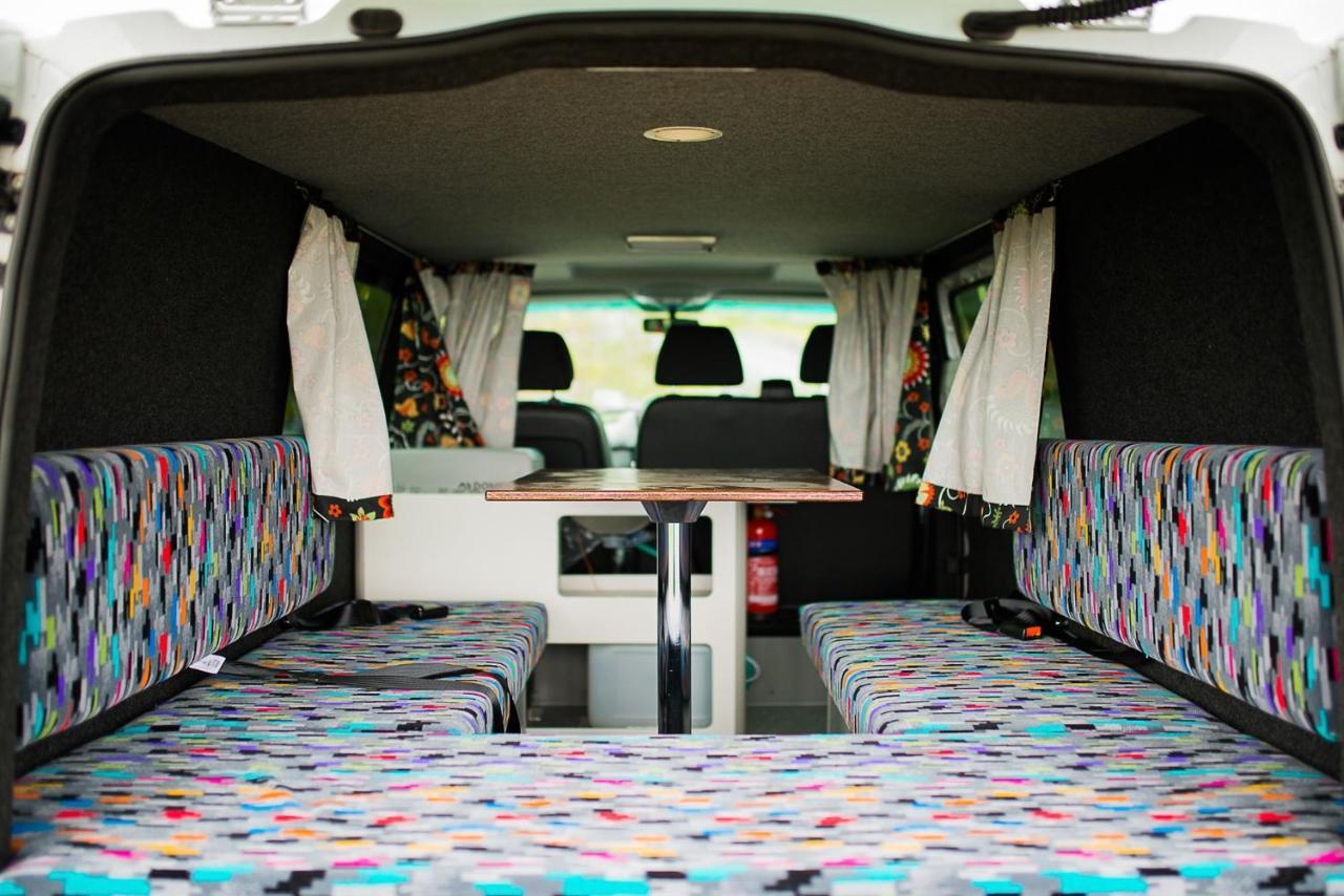 KúKú Campers - Campervans Keflavík Exterior foto