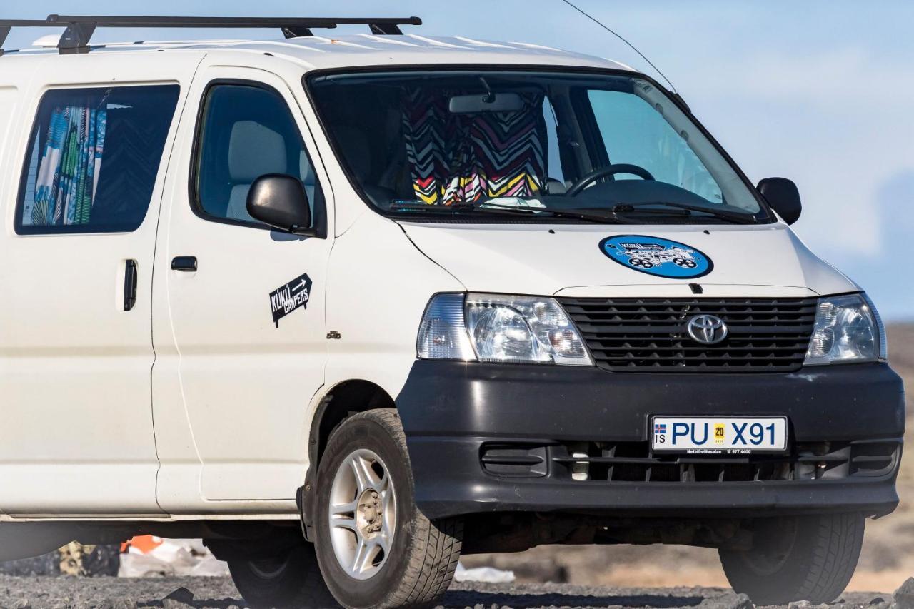 KúKú Campers - Campervans Keflavík Exterior foto