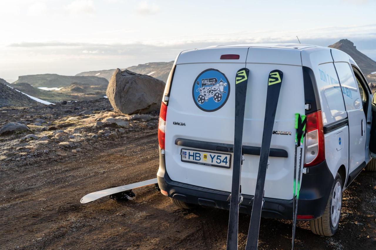 KúKú Campers - Campervans Keflavík Exterior foto